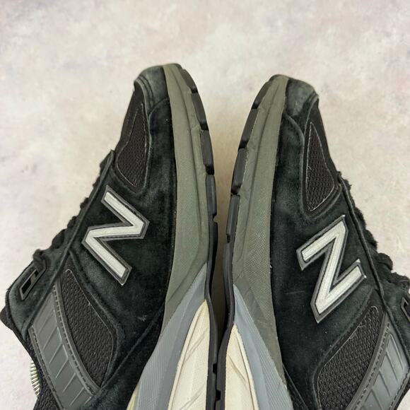 New Balance 990v5 Womens 8.5 B Black Silver Running Walking Shoes - Picture 8 of 15